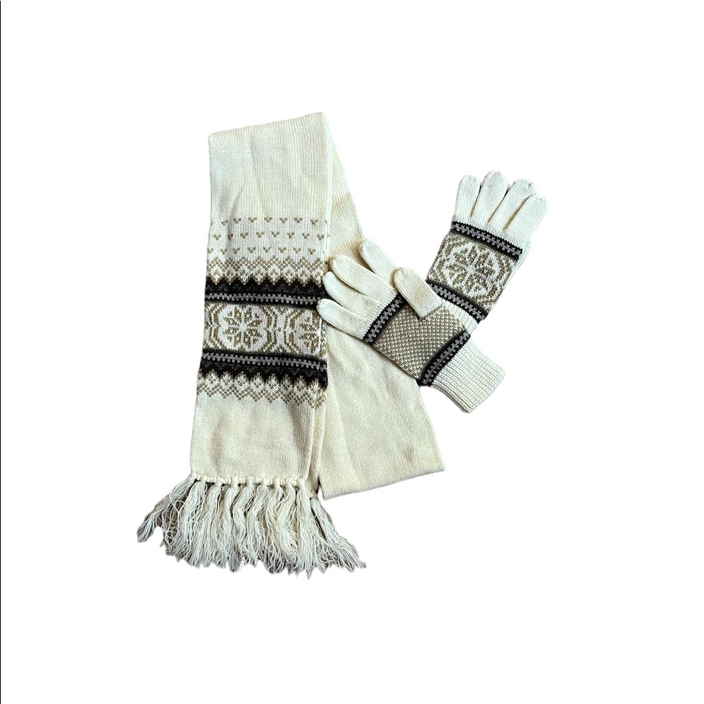 Knit snowflake scarf and gloves set